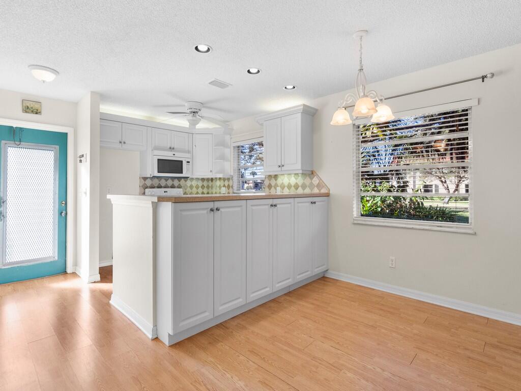 100 Spring Lake Drive, Unit 107 Vero Beach, FL 32962 - Photo 4 of 27 Image00008