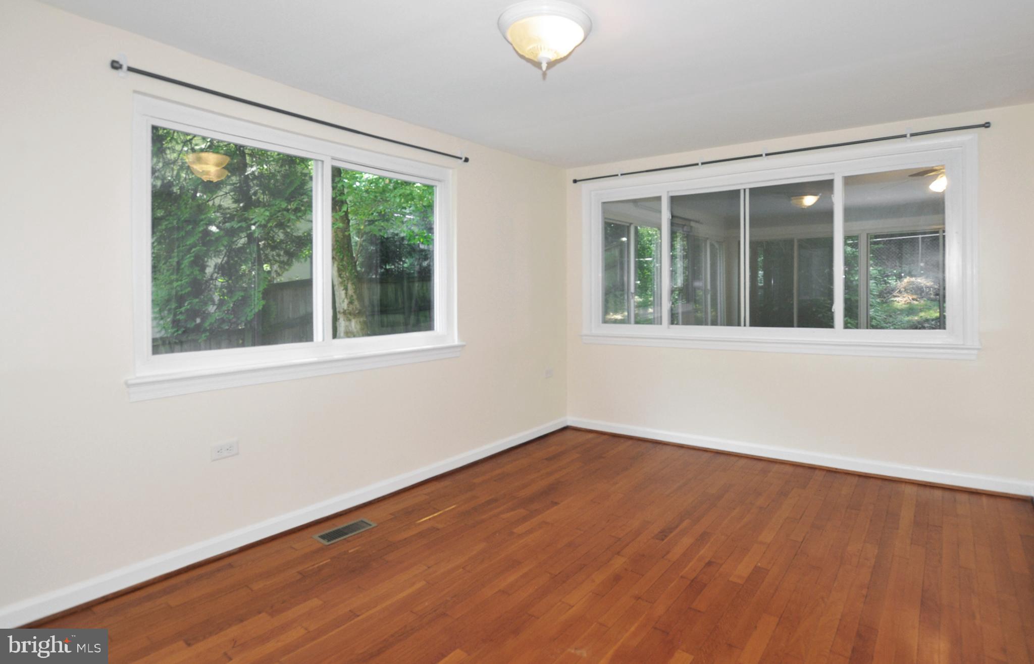 6221 Walhonding Road Bethesda, MD 20816 - Photo 22 of 33 Bedroom #1