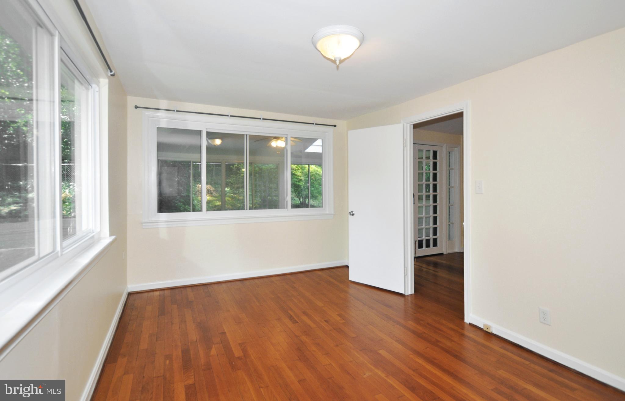 6221 Walhonding Road Bethesda, MD 20816 - Photo 23 of 33 Beddroom #1