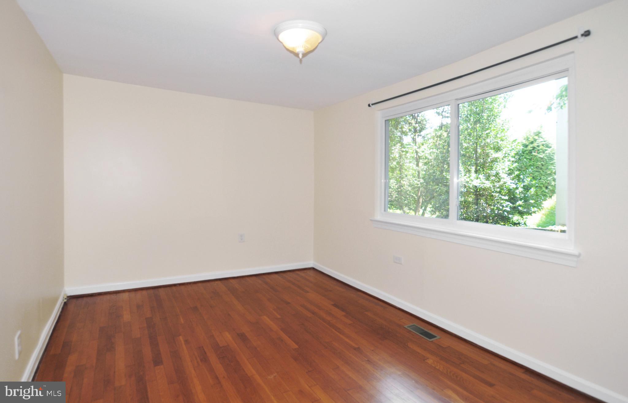 6221 Walhonding Road Bethesda, MD 20816 - Photo 25 of 33 Bedroom #2