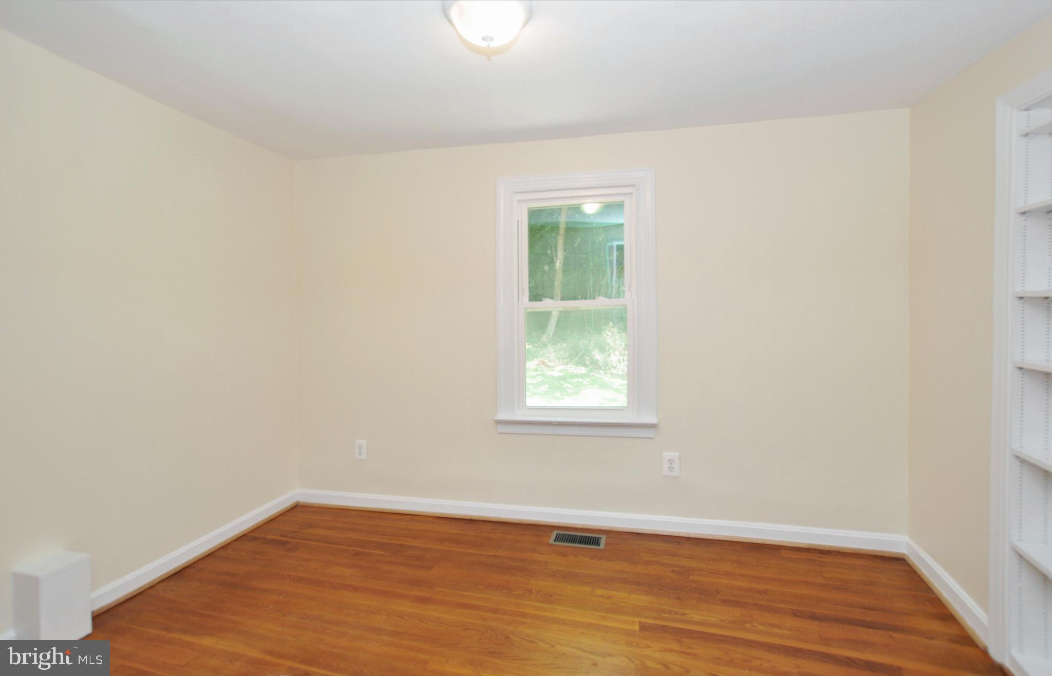 6221 Walhonding Road Bethesda, MD 20816 - Photo 26 of 33 Bedroom #3