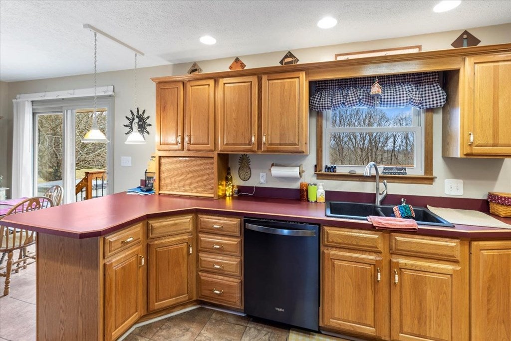 5516 Lyons Road Dublin, VA 24084 - Photo 18 of 74 Gallery Image 18