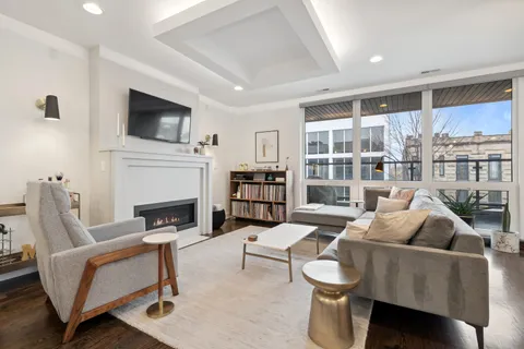 $749,500 | 2210 West Chicago Avenue, Unit 3E, Chicago, IL 60622