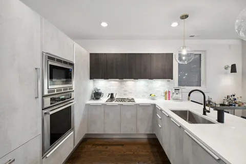 $749,500 | 2210 West Chicago Avenue, Unit 3E, Chicago, IL 60622