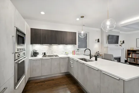 $749,500 | 2210 West Chicago Avenue, Unit 3E, Chicago, IL 60622