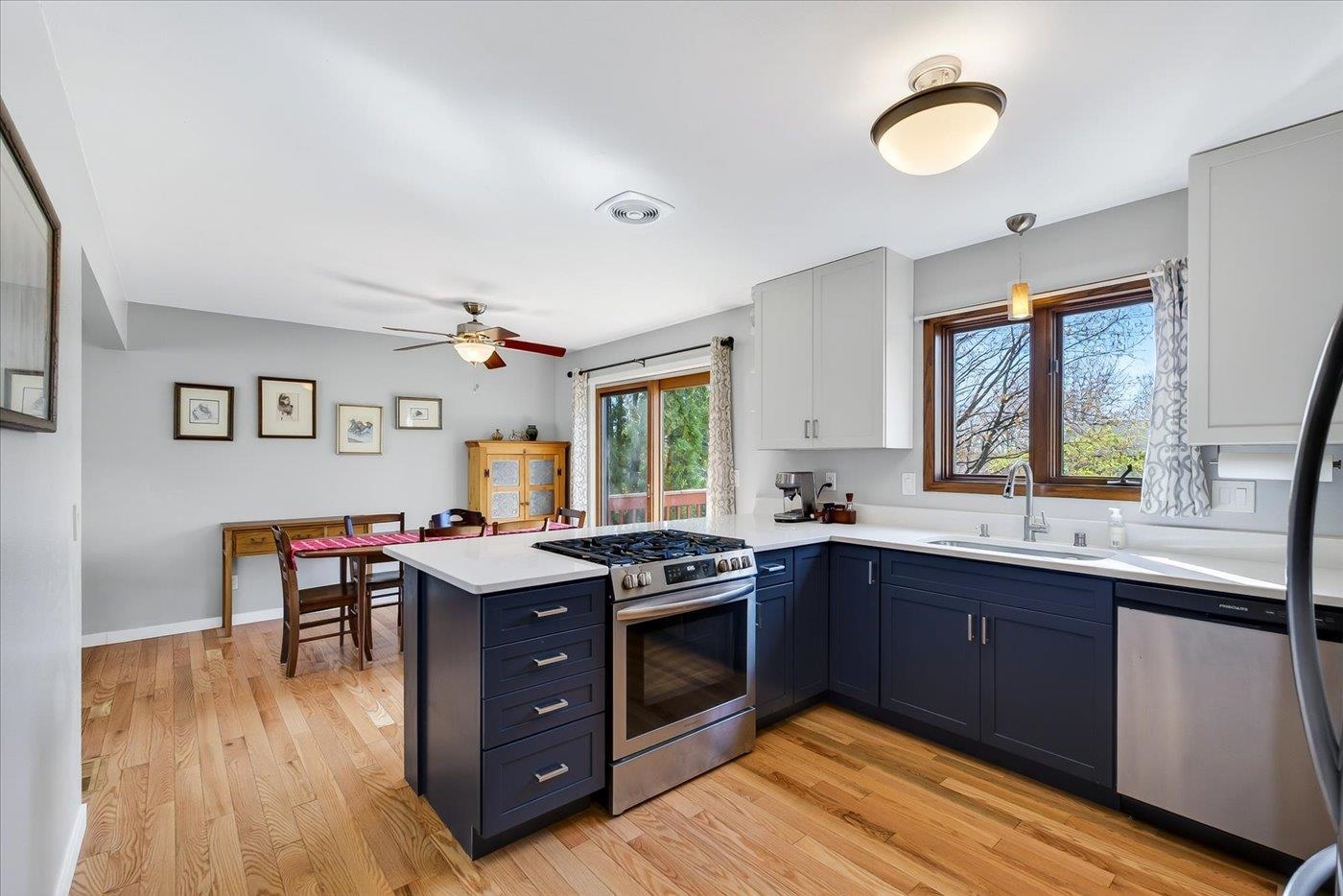 7121 Lindfield Road Madison, WI 53719 - Photo 3 of 51