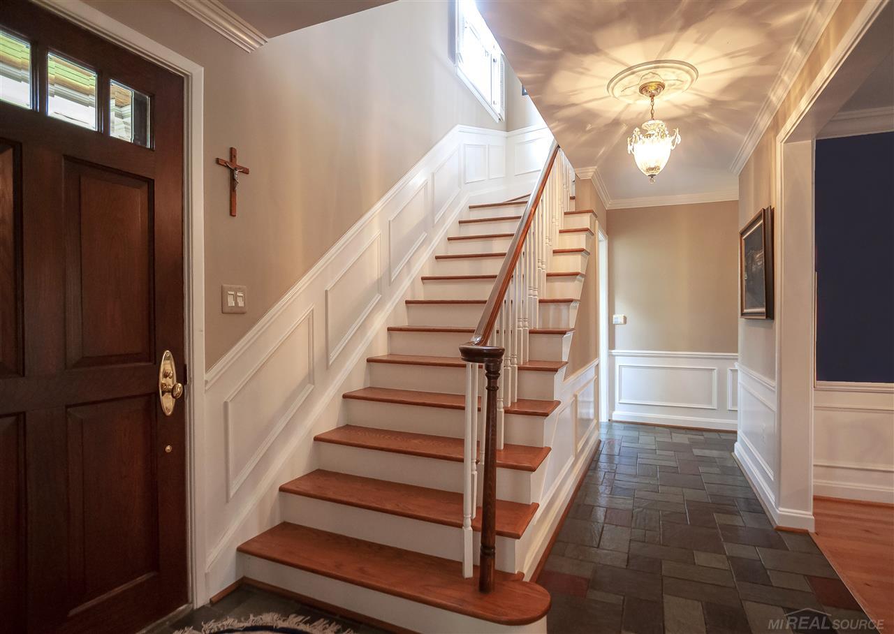 74 Lewiston Road Grosse Pointe Farms, MI 48236 - Photo 25 of 67