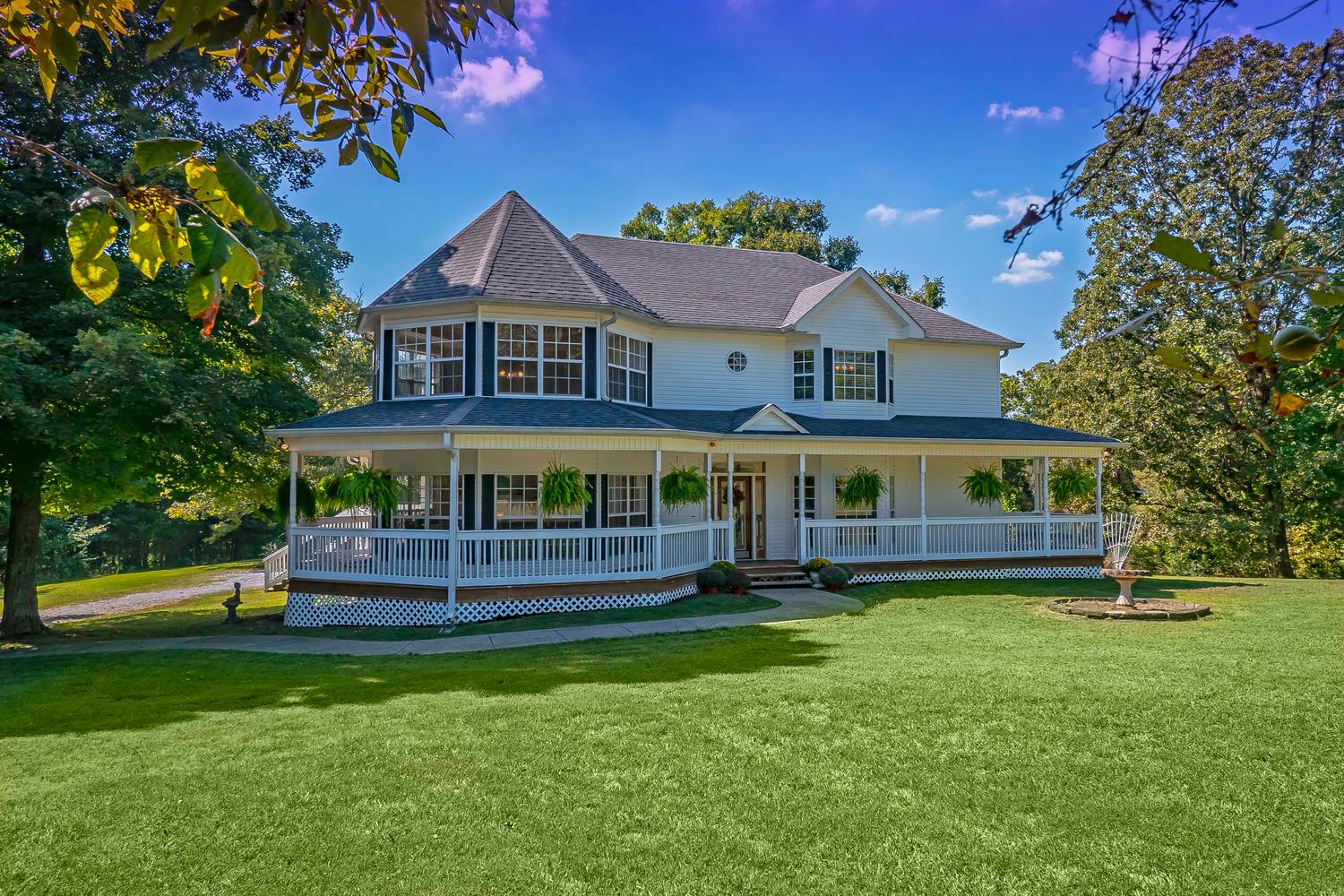 997 Town Branch Road Charlotte, TN 37036 - Photo 1 of 30 Gallery Image 1