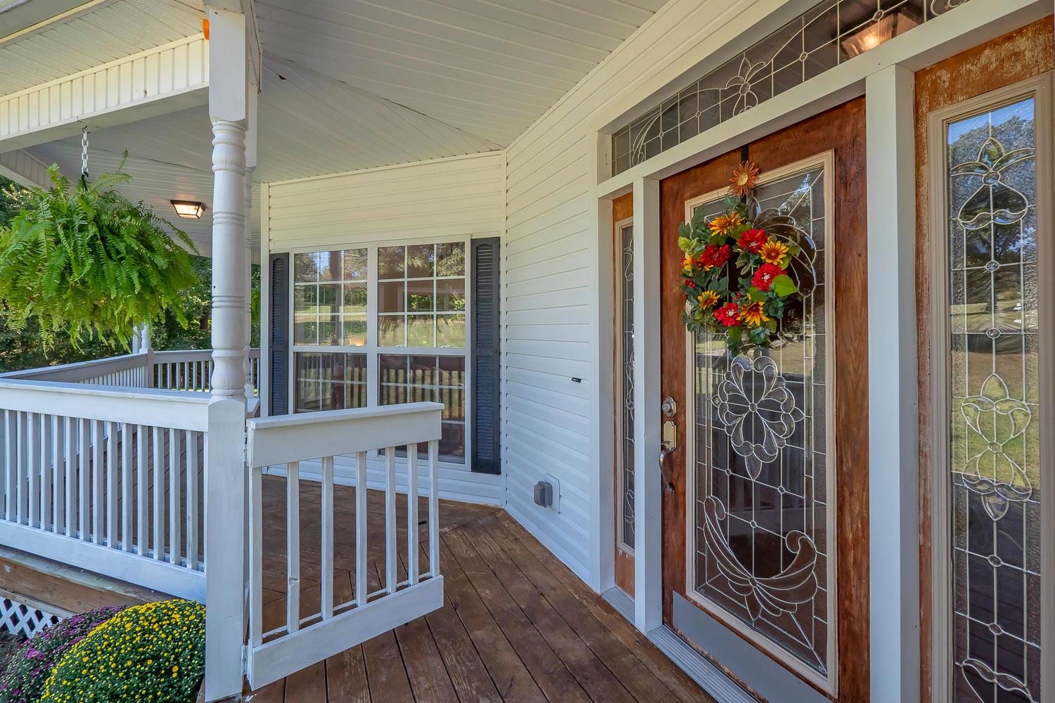 997 Town Branch Road Charlotte, TN 37036 - Photo 3 of 30 Gallery Image 3