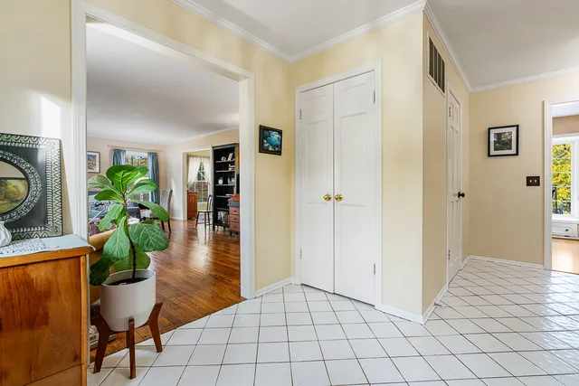 $944,900 | 2067 Butternut Lane, Northbrook, IL 60062