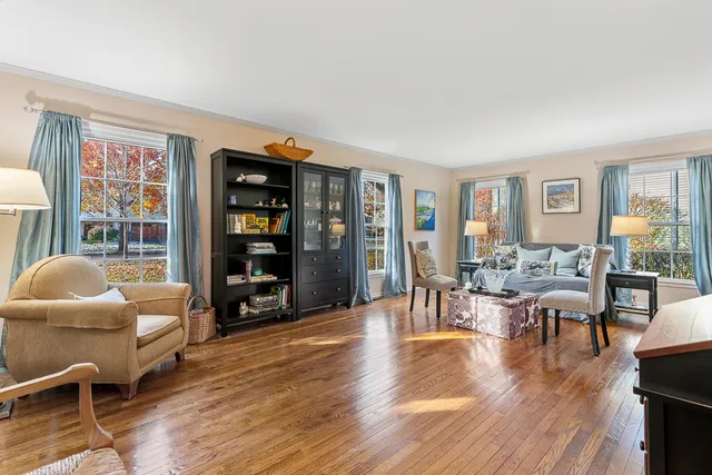 $944,900 | 2067 Butternut Lane, Northbrook, IL 60062