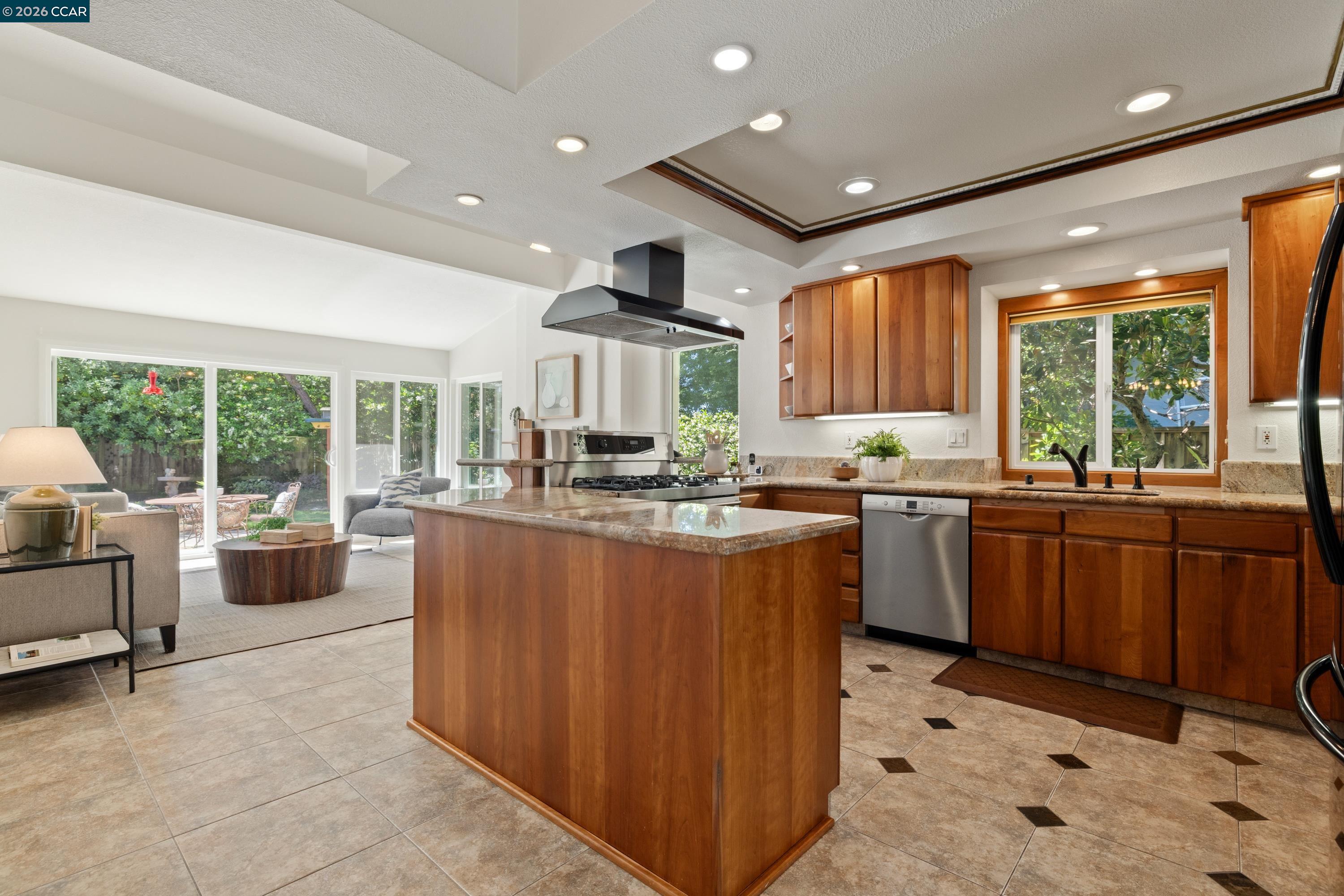 87 Lone Pine Court San Ramon, CA 94582 - Photo 16 of 54