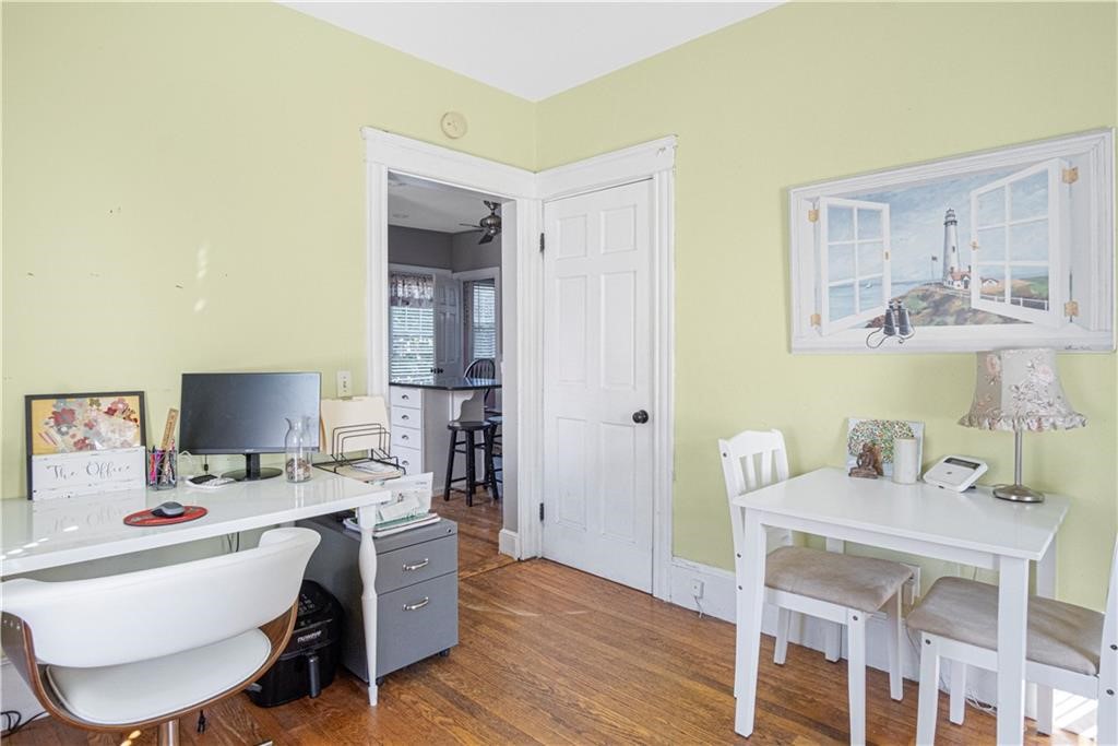 20 Ausdale Road Cranston, RI 02910 - Photo 9 of 27