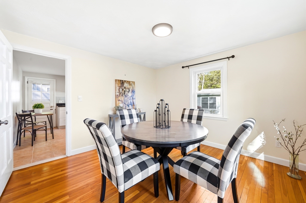 6 Brookside Avenue Lexington, MA 02421 - Photo 7 of 42