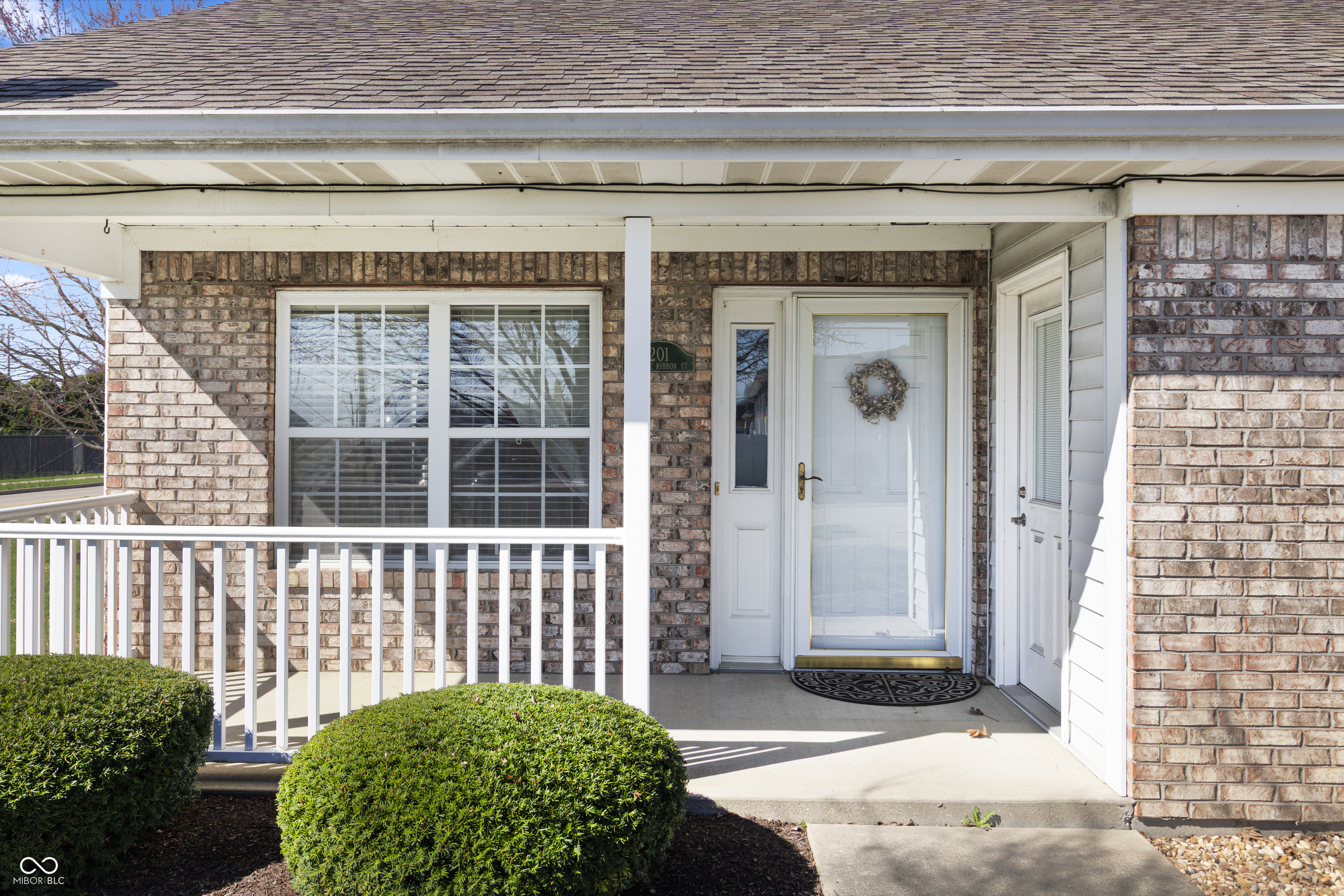201 Blue Ribbon Court Rushville, IN 46173 - Photo 2 of 19