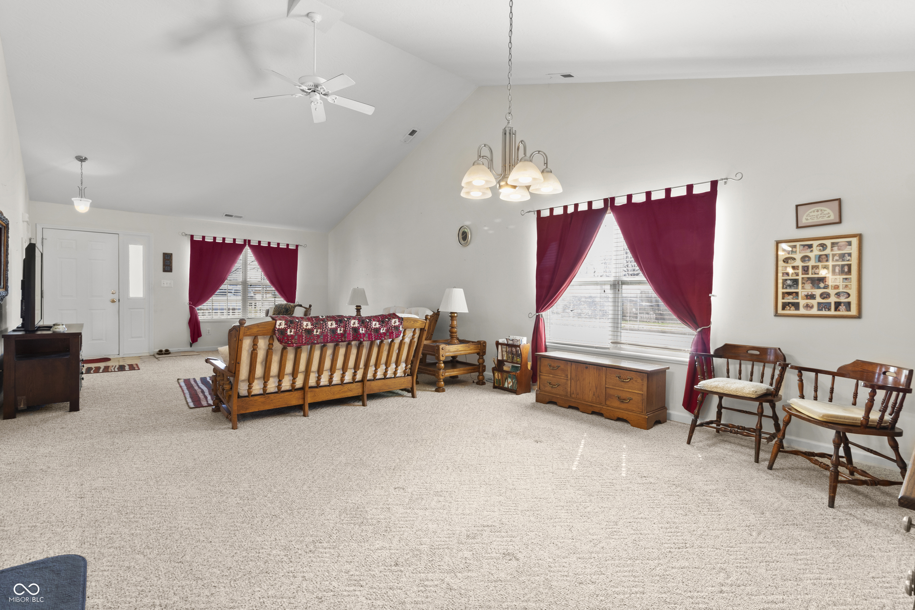 201 Blue Ribbon Court Rushville, IN 46173 - Photo 8 of 19