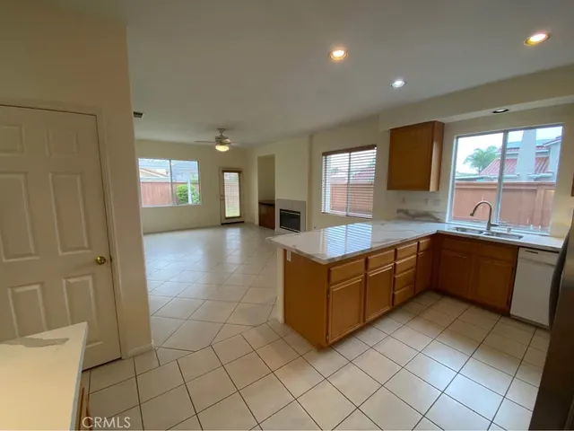 $3,600 | 3507 Lake Park Avenue, Fallbrook, CA 92028