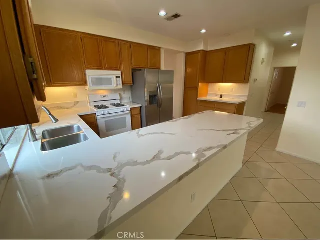 $3,600 | 3507 Lake Park Avenue, Fallbrook, CA 92028