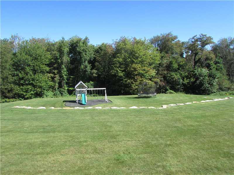 559 Achortown Road Beaver Falls, PA 15010 - Photo 21 of 23 Yard/Garden.