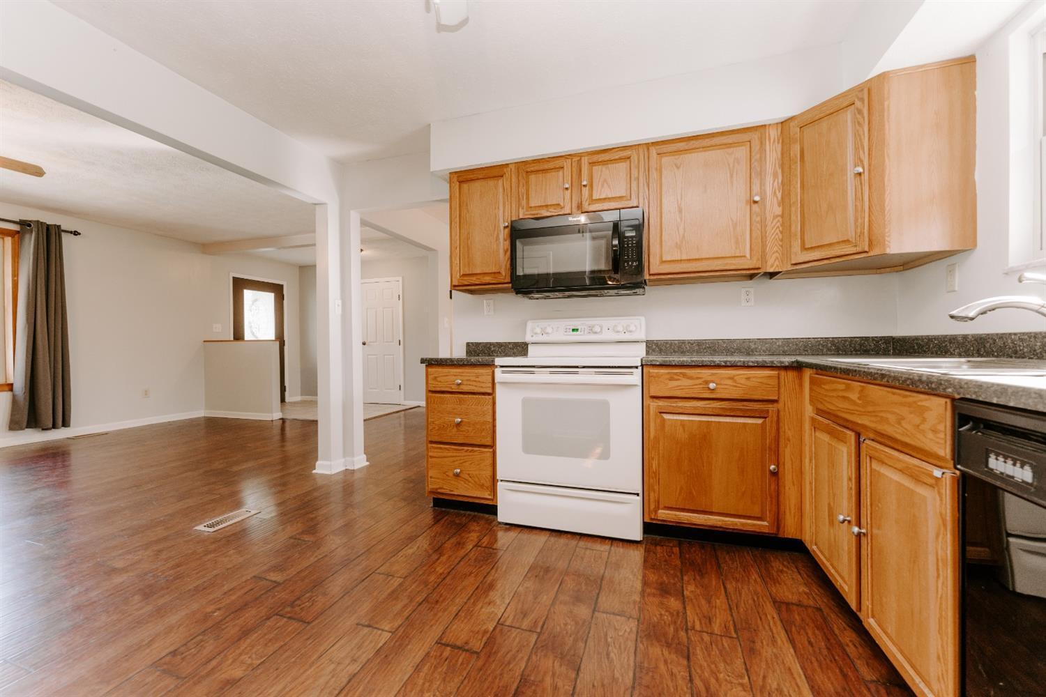 6817 Cook-Jones Road Waynesville, OH 45068 - Photo 13 of 31 Gallery Image 13