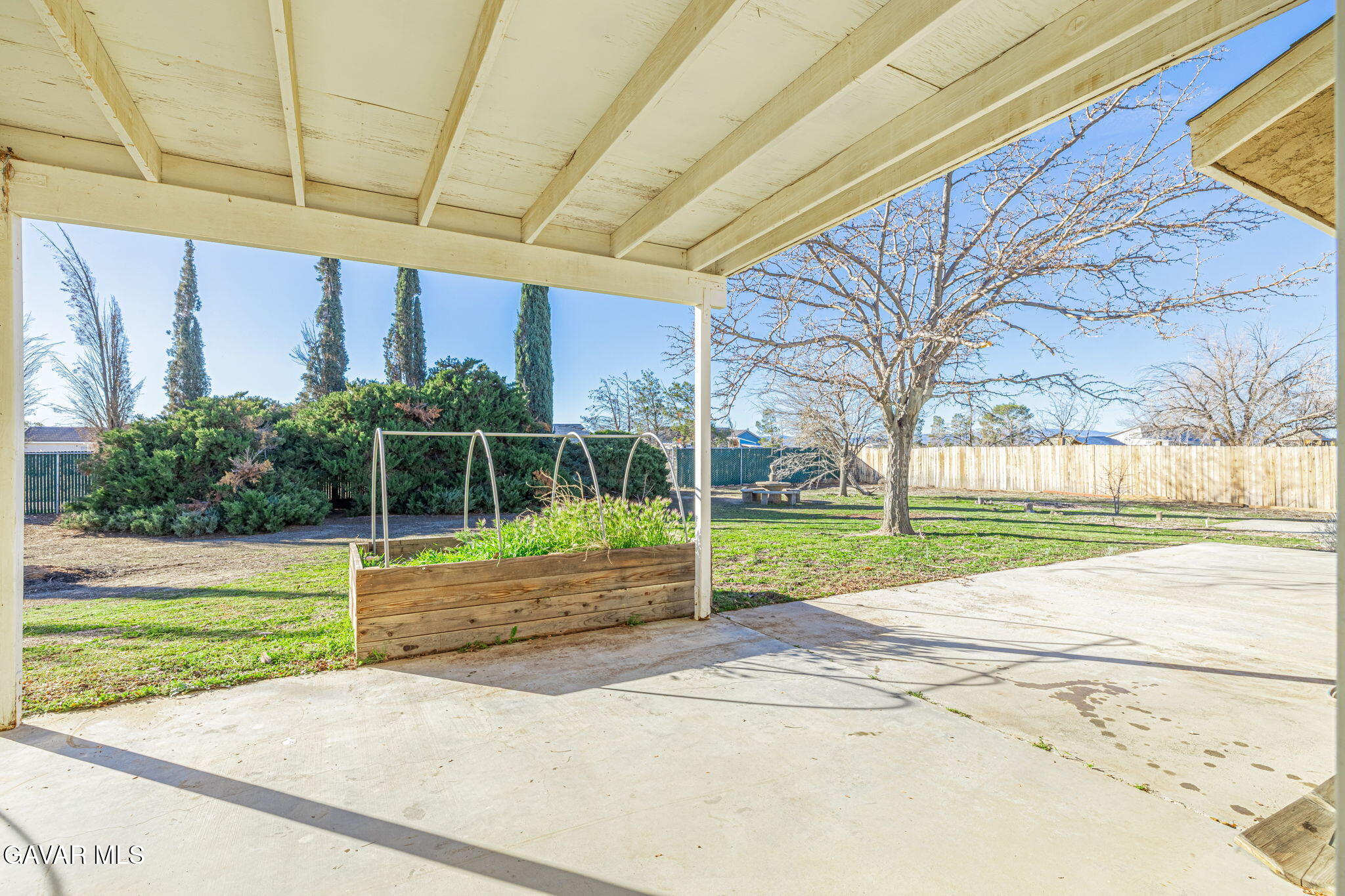 7930 Elder Avenue Rosamond, CA 93560 - Photo 28 of 35 a view of a house with a big yard