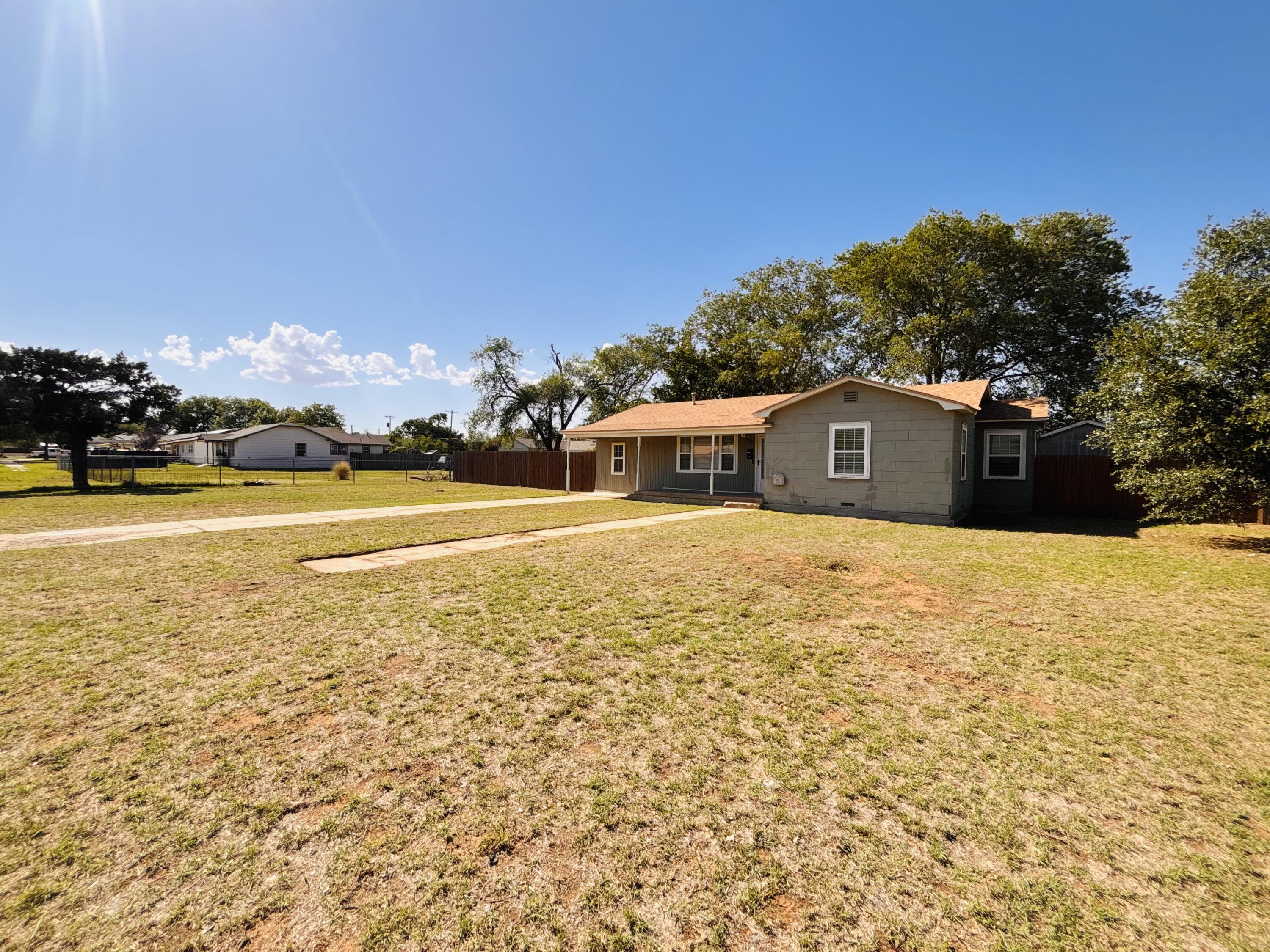 4702 40th Street Lubbock, TX 79414 - Photo 1 of 23 IMG_2066