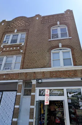 $1,600 | 2068 Main Street, Unit A3, Bridgeport, CT 06604