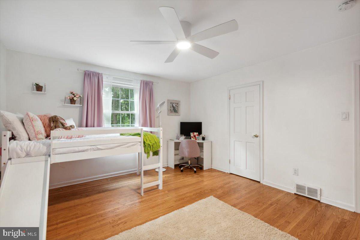 13 Weirwood Road Wayne, PA 19087 - Photo 30 of 59 4th Bedroom