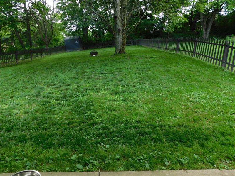 2285 Monroeville Road Monroeville, PA 15146 - Photo 20 of 24 THE FENCED IN YARD FROM THE BACK PORCH