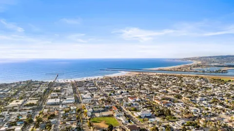 $2,394,997 | 4377 Newport Avenue, San Diego, CA 92107