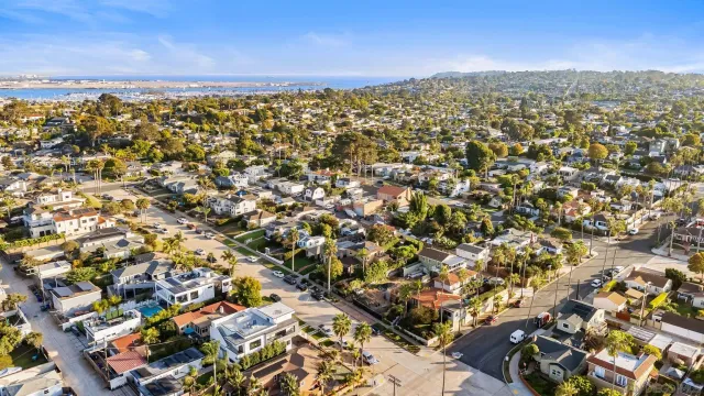 $2,395,000 | 4377 Newport Avenue, San Diego, CA 92107