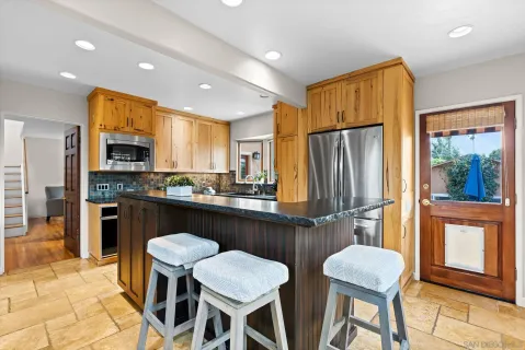 $2,394,997 | 4377 Newport Avenue, San Diego, CA 92107