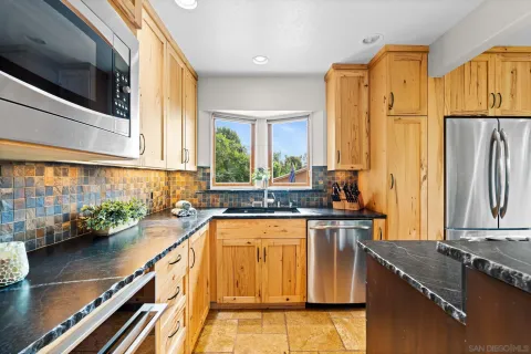 $2,395,000 | 4377 Newport Avenue, San Diego, CA 92107