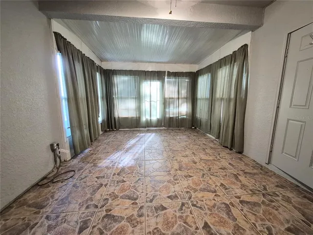 a view of entryway with front door