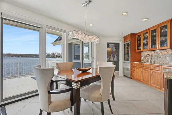 $1,500,000 | 459 Treasure Island Drive, Mattawan, MI 49071