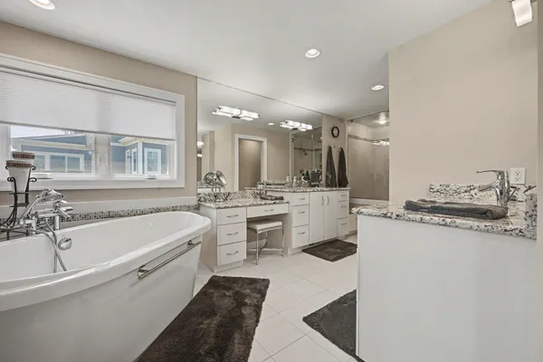 $1,500,000 | 459 Treasure Island Drive, Mattawan, MI 49071