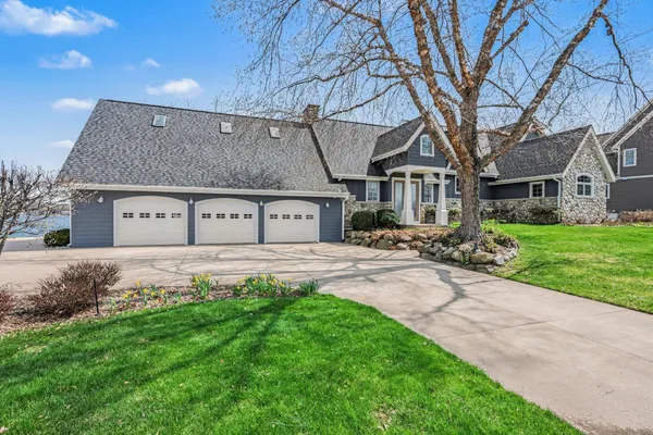 $1,500,000 | 459 Treasure Island Drive, Mattawan, MI 49071