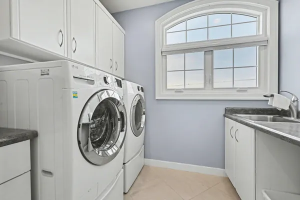 $1,500,000 | 459 Treasure Island Drive, Mattawan, MI 49071