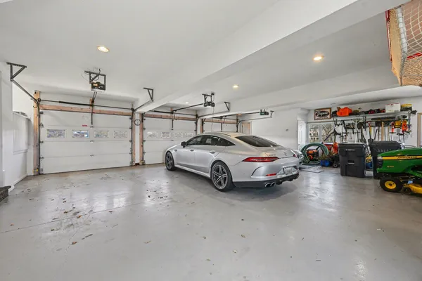 $1,500,000 | 459 Treasure Island Drive, Mattawan, MI 49071