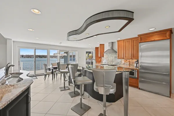 $1,500,000 | 459 Treasure Island Drive, Mattawan, MI 49071