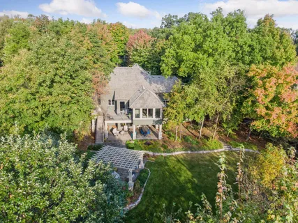 $1,500,000 | 8673 Sherwood Bluff, Eden Prairie, MN 55347