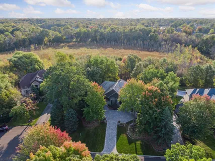 $1,500,000 | 8673 Sherwood Bluff, Eden Prairie, MN 55347