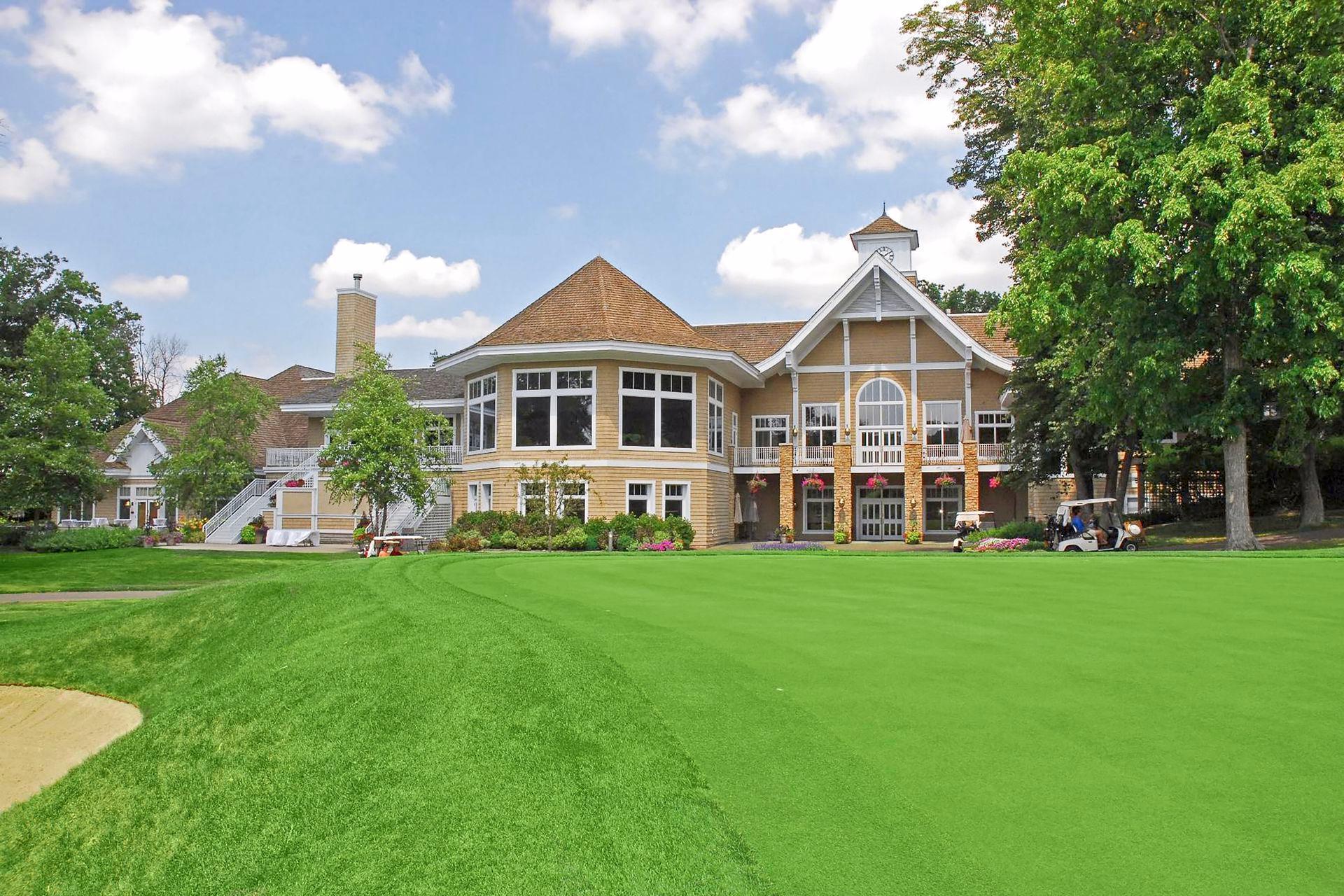8673 Sherwood Bluff Eden Prairie, MN 55347 - Photo 7 of 9