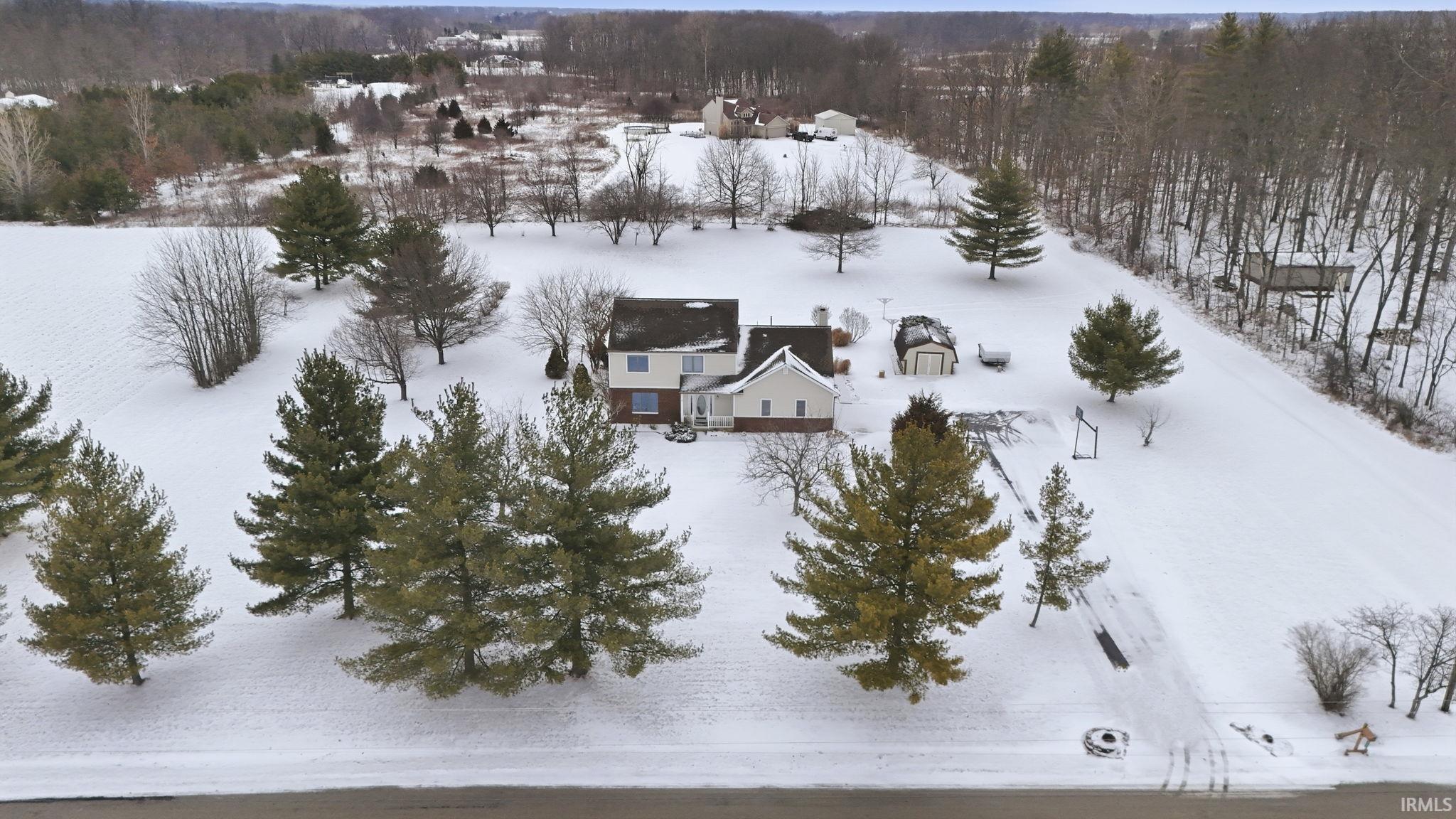 7722 West Greenwell Road Churubusco, IN 46723 - Photo 5 of 36