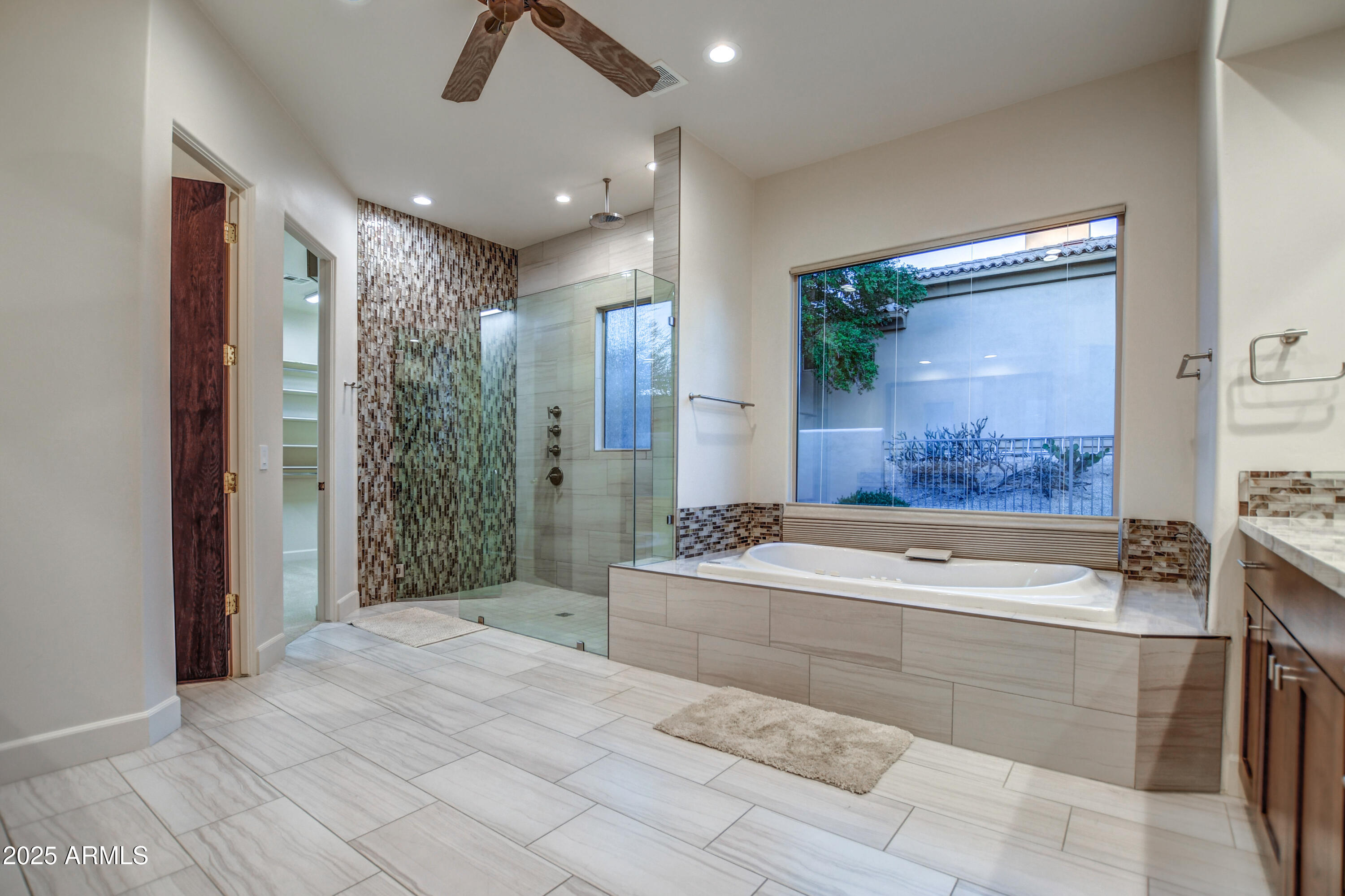 9671 East Monument Drive Scottsdale, AZ 85262 - Photo 30 of 124 Primary Bath 1