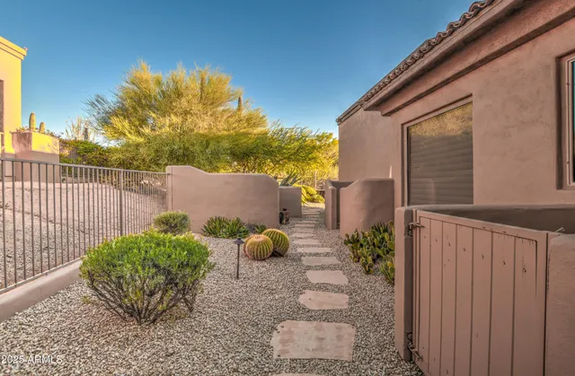$9,995 | 9671 East Monument Drive, Scottsdale, AZ 85262