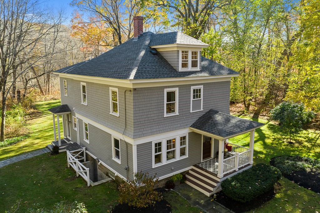 14 Woodland Road Andover, MA 01810 - Photo 1 of 33 Gallery Image 1