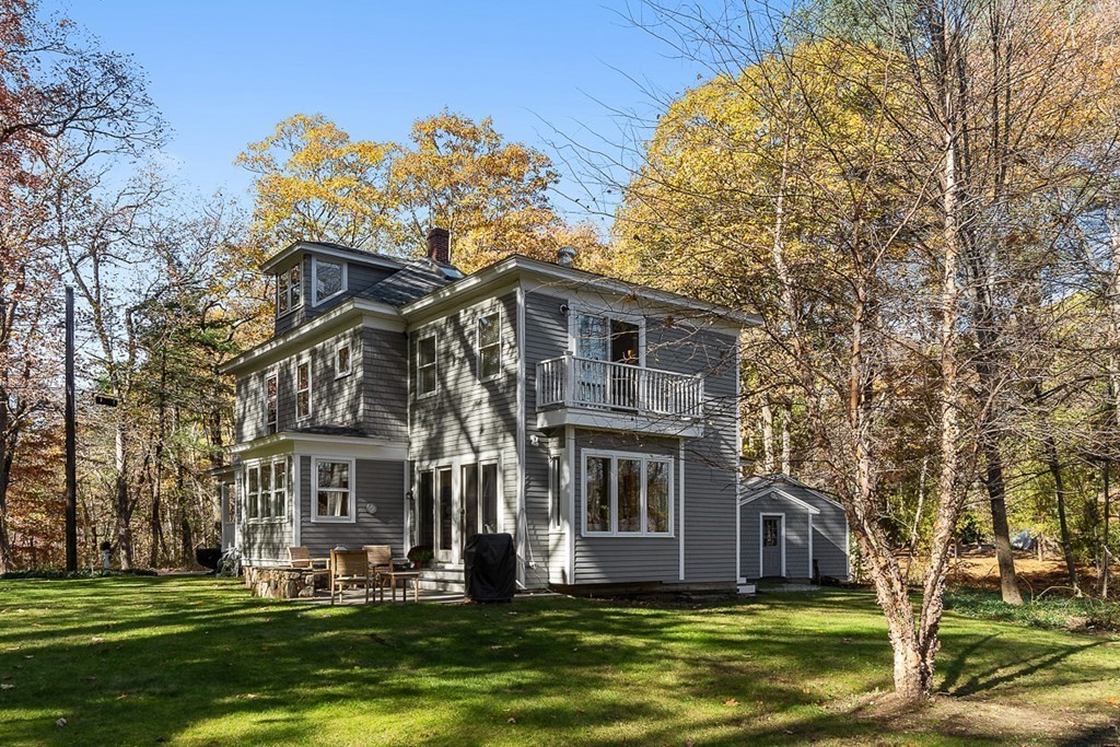 14 Woodland Road Andover, MA 01810 - Photo 3 of 33 Gallery Image 3