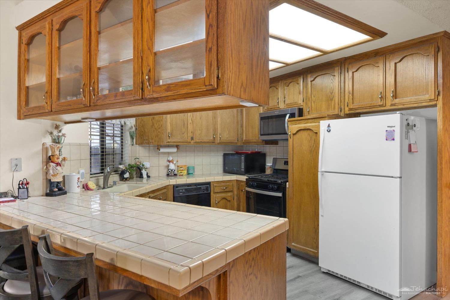21801 Mid Way Tehachapi, CA 93561 - Photo 7 of 23 Gallery Image 7