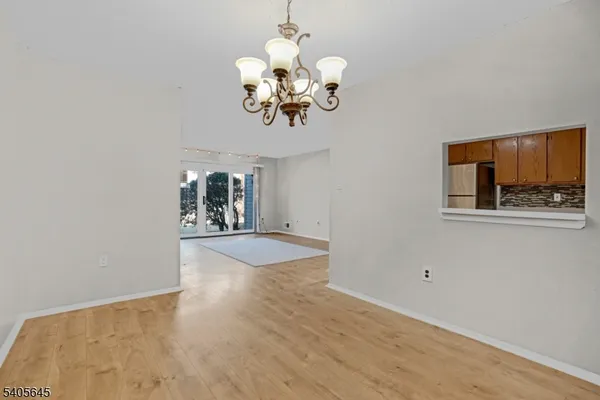 $2,400 | 51 Crabapple Lane, Franklin Park, NJ 08823